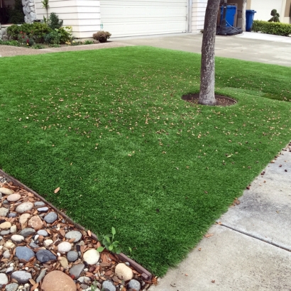 At Home Putting Greens & Synthetic Grass in Lakewood, California