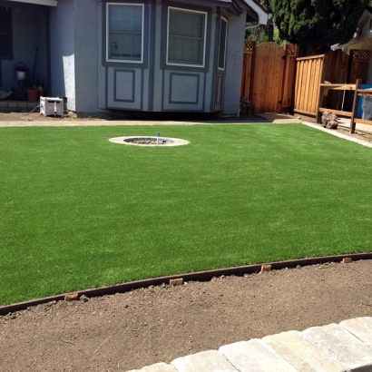 At Home Putting Greens & Synthetic Grass in Avalon, California